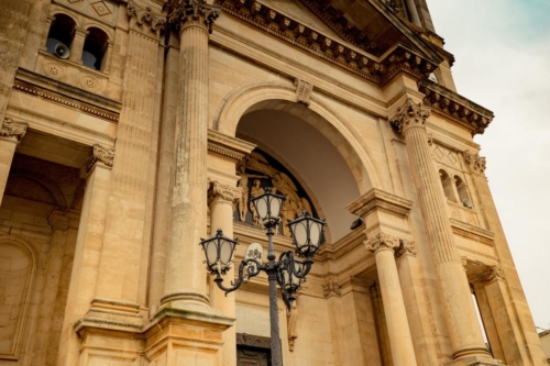 Алберобело