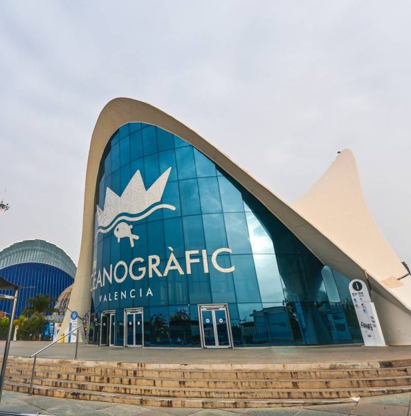 Аквариумът Океанографик във Валенсия